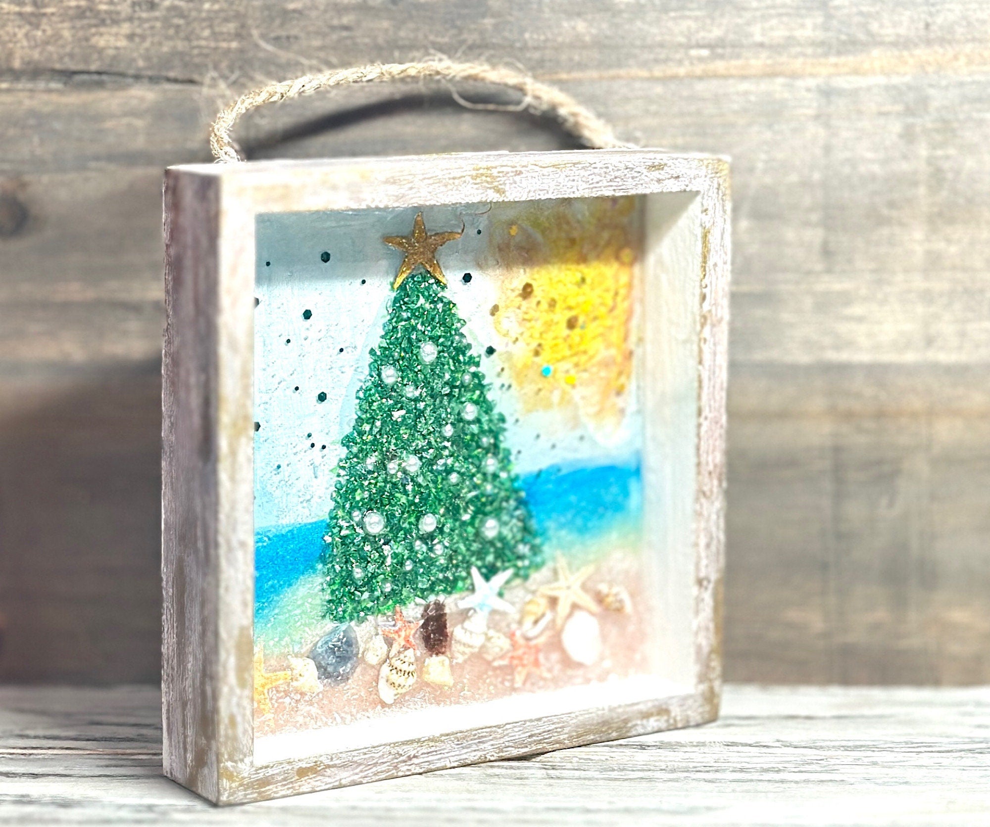 Coastal Crushed Glass Christmas Tree Wallhanging-5x5