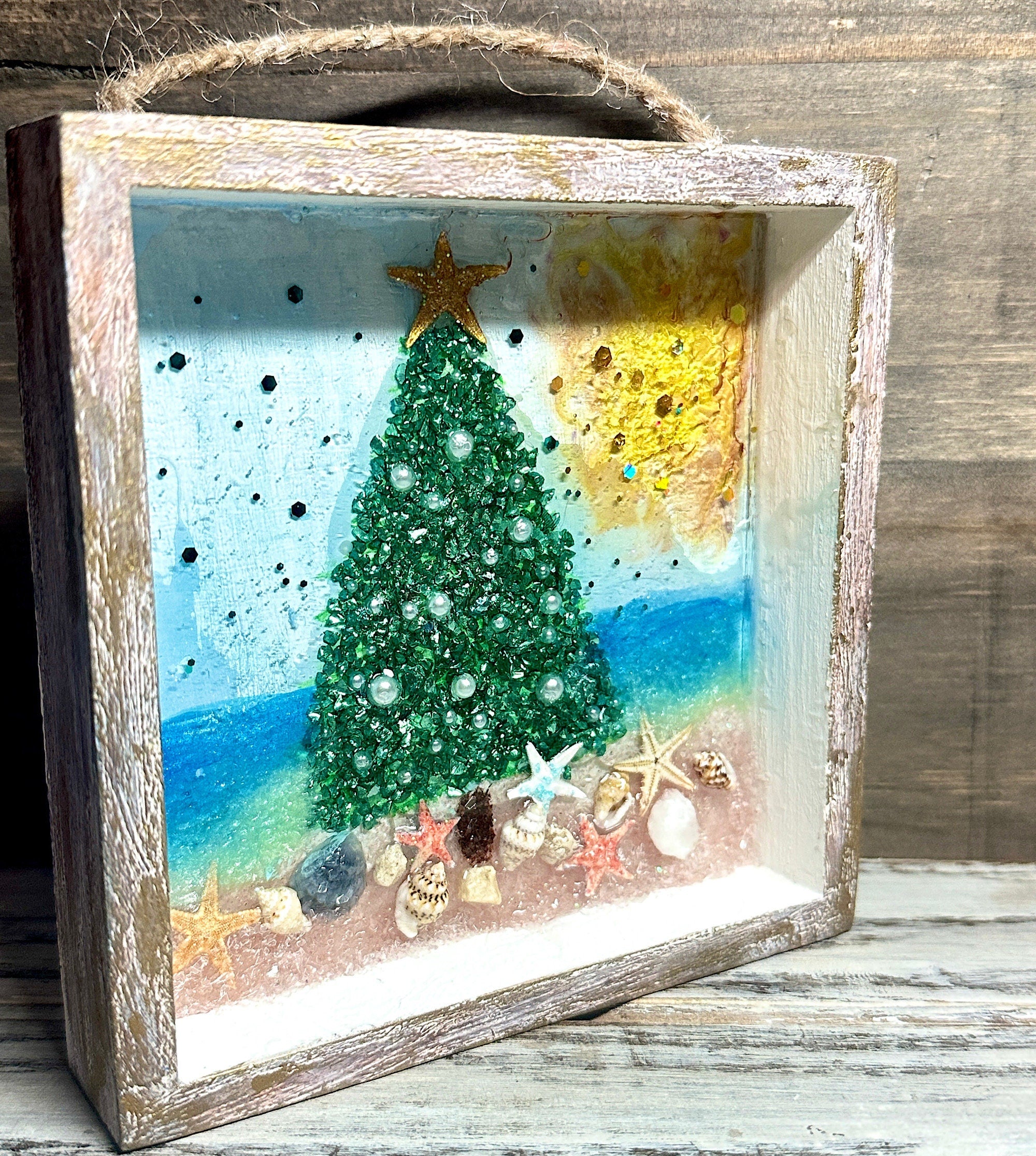 Coastal Crushed Glass Christmas Tree Wallhanging-5x5