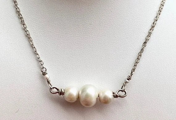 Trendy Genuine Pearls in Silver Bar Pendant Necklace